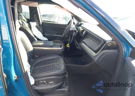 2024 Rivian R1S Adventure Dual Motor Large Pack/Adventure Dual Motor Perf Large Pack z USA, uszkodzony, nr VIN 7PDSGBBA9RN044335